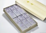 画像: 「日本香堂」　宇野千代のお線香 淡墨の桜　進物用